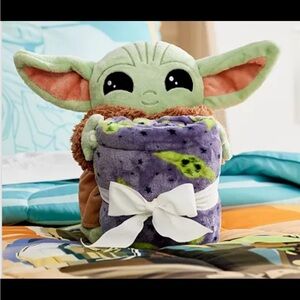 Disney - Yoda Buddy and Throw